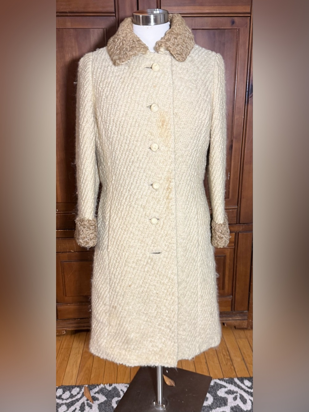 Vintage 1950s Cream Wool Herringbone Car Coat Faux Fur Collar & Cuffs ILGWU Unio